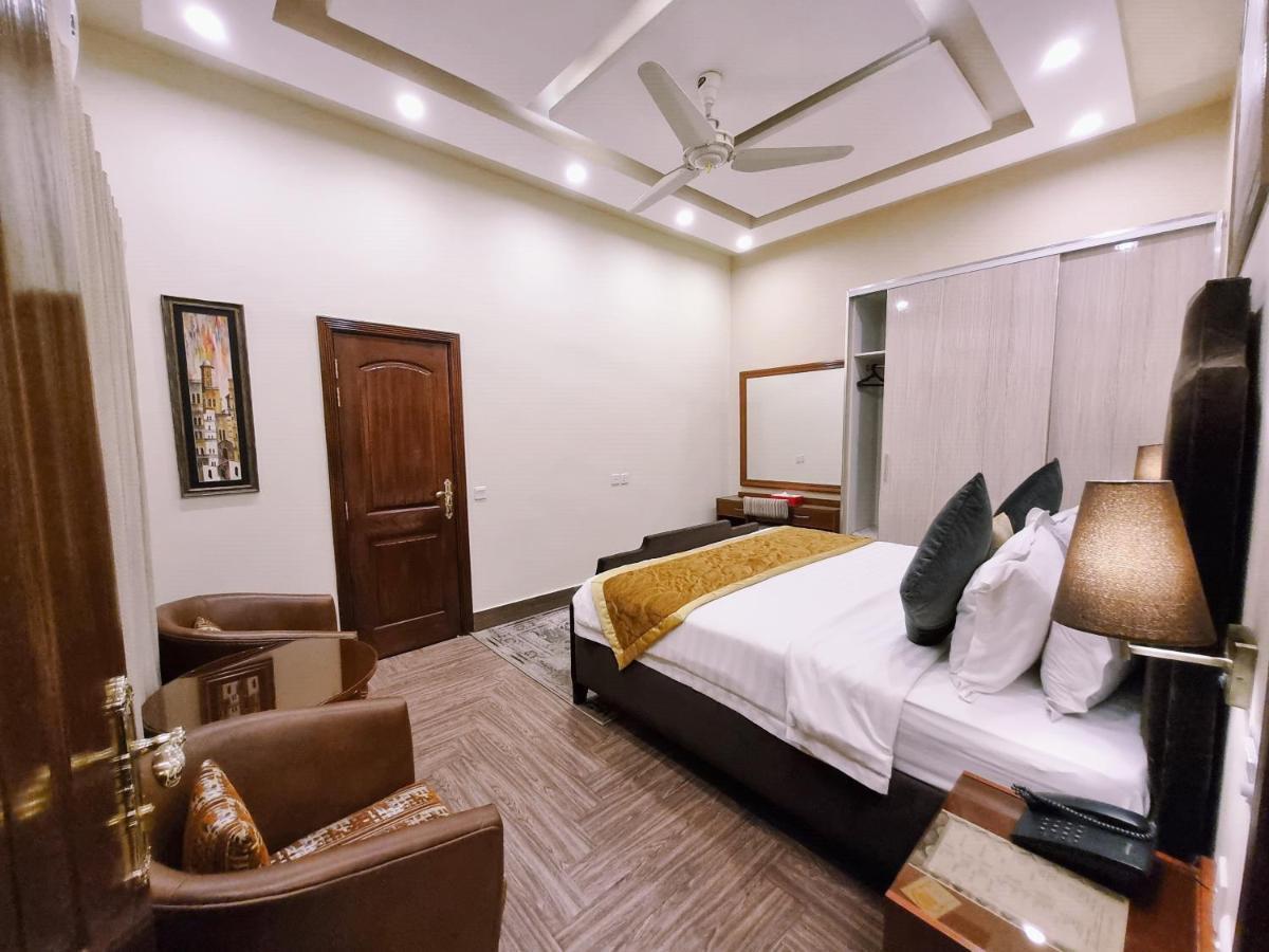 Hayyat Luxury Hotel Suites Lahore Buitenkant foto
