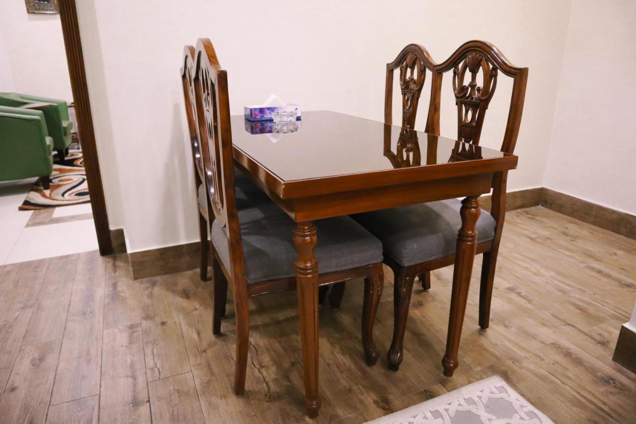 Hayyat Luxury Hotel Suites Lahore Buitenkant foto