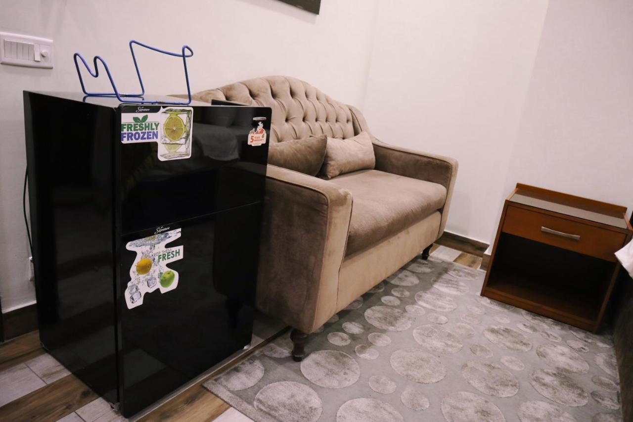 Hayyat Luxury Hotel Suites Lahore Buitenkant foto